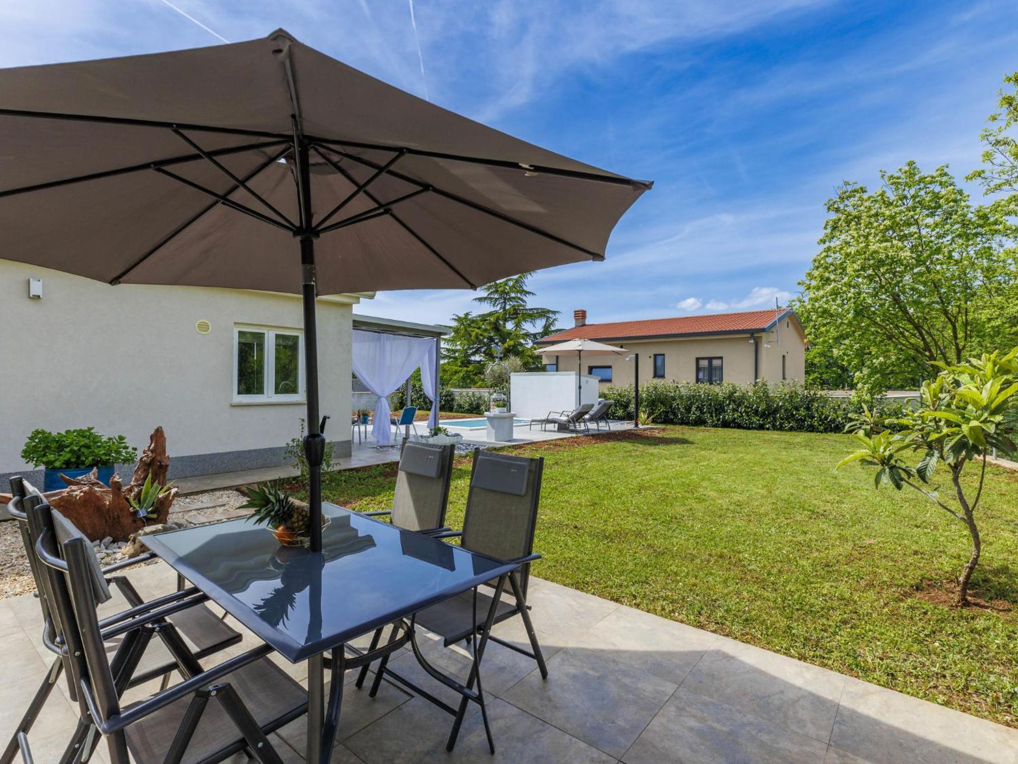 Holiday Home Villa Fenix By Interhome Zminj Ngoại thất bức ảnh