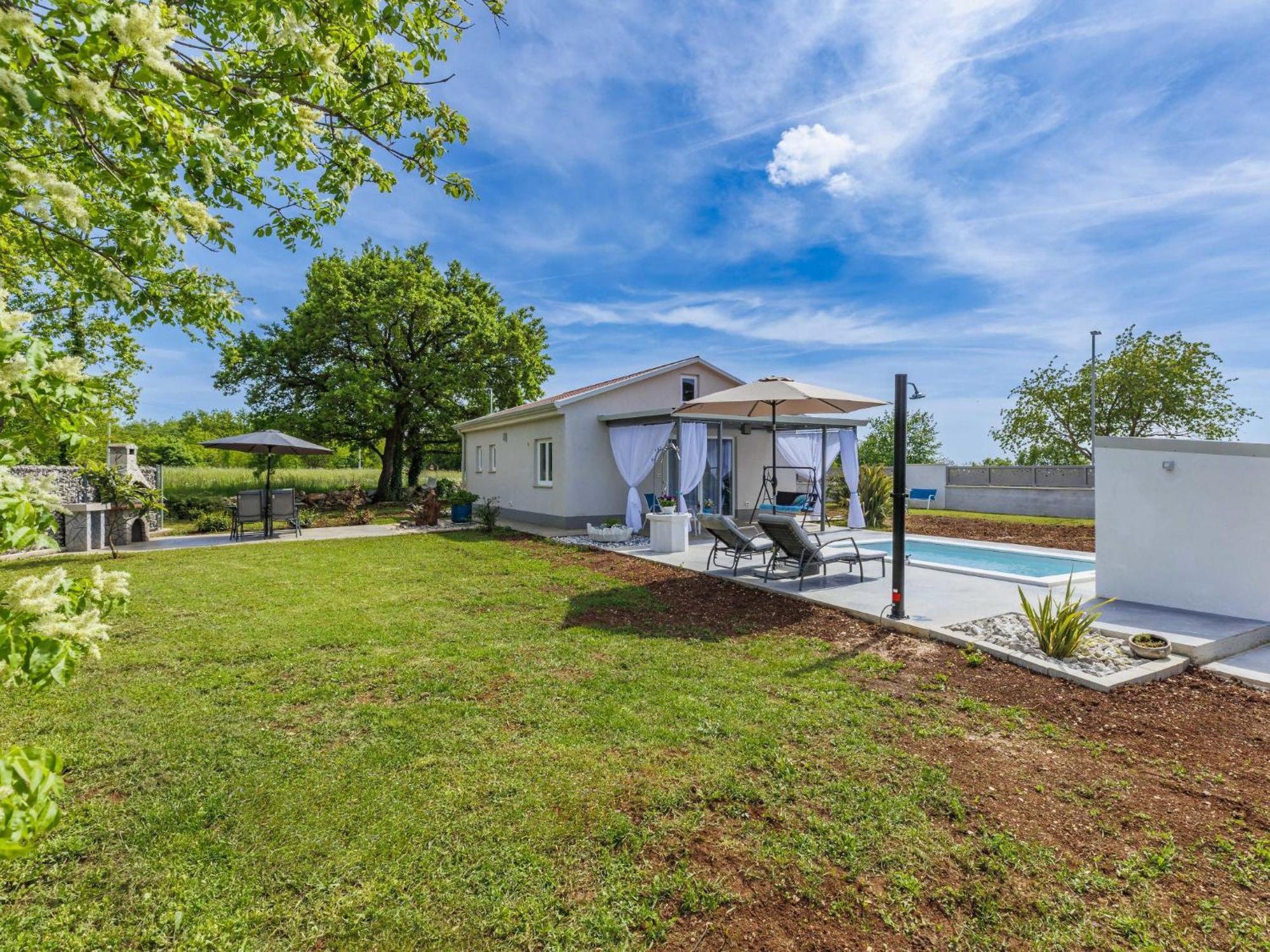 Holiday Home Villa Fenix By Interhome Zminj Ngoại thất bức ảnh